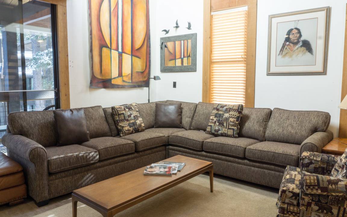 Truckee Condo | 114 m² Condo ∙ 4 bedrooms ∙ 7 guests