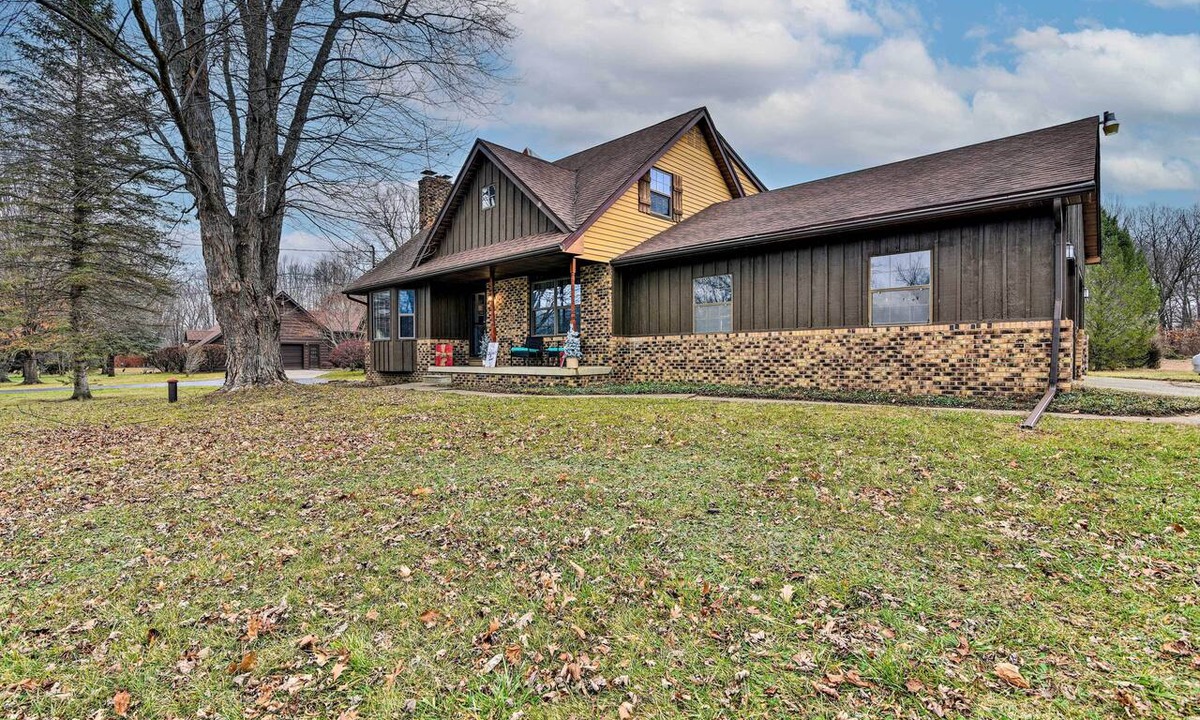 Clio Apartment | 14 Mi to Frankenmuth: Apt on 3 Acres in Clio!