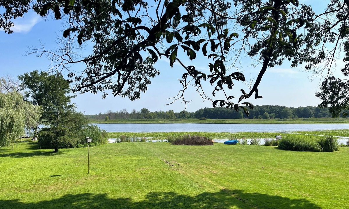 Mill Creek House | 2-bedroom bungalow with lake access