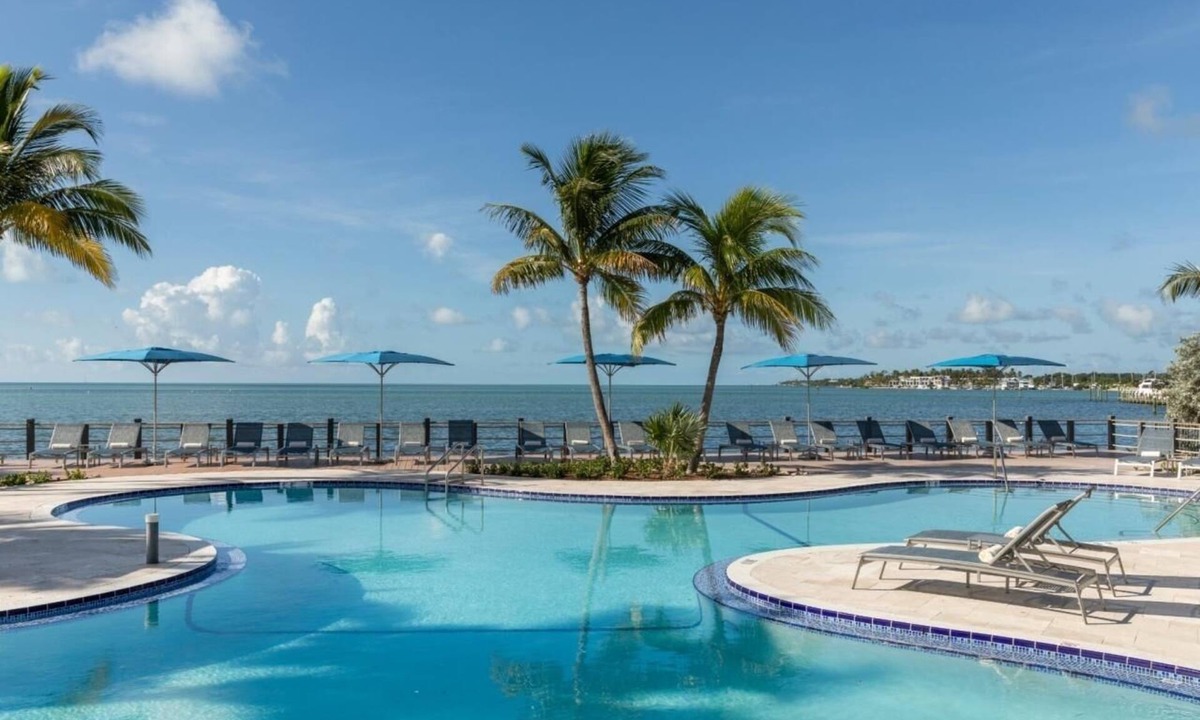 Islamorada Hotel | 2 Guest Room, 2 Queens, Balcony, Free Parking, 3 Pools & Pet Friendly