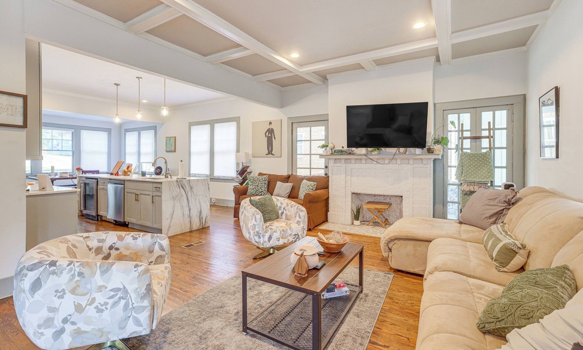 Birmingham House | 2 Mi to Dtwn: Stylish Urban Retreat in Birmingham