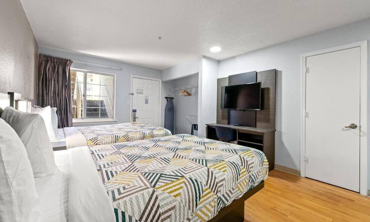 Gwinnett Place Apartment | 2 Queen bed|Non Smoking