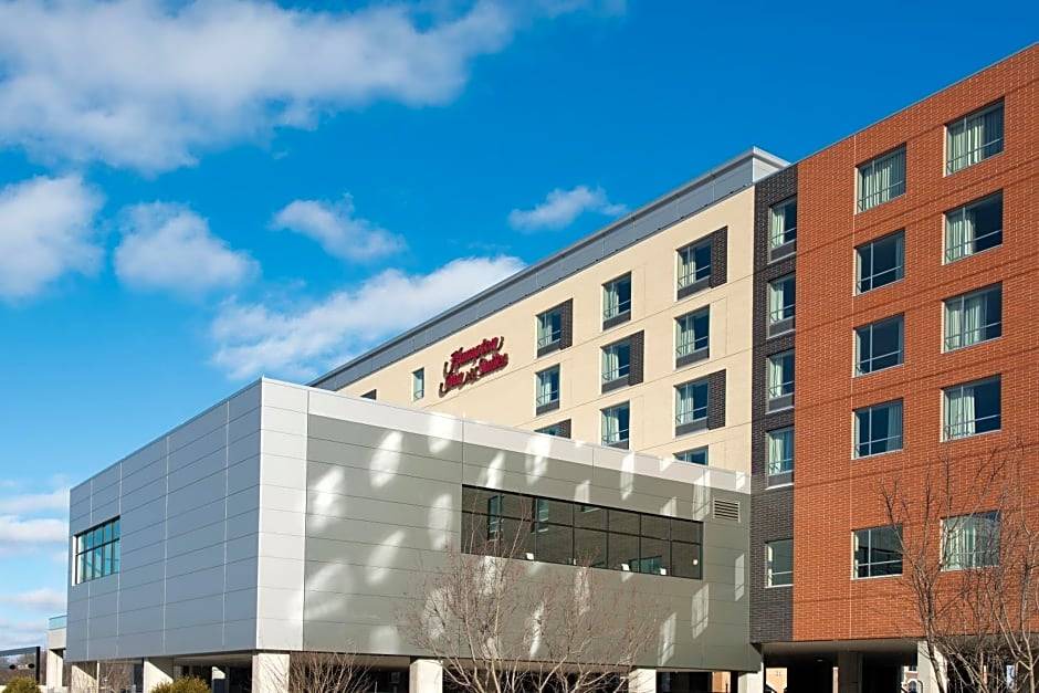 Midtown Hotel | 2-Star Hotel ∙ Hampton Inn & Suites Grand Rapids Downtown