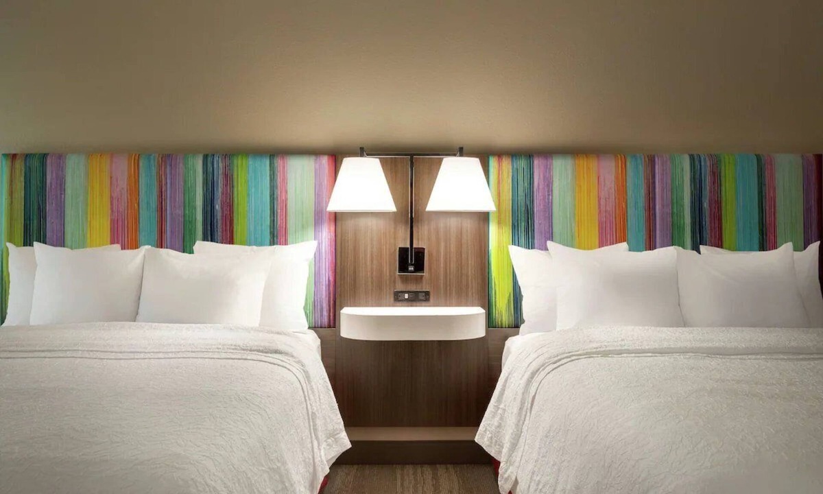 US 290 Hotel | 3 Accommodations | Relax & Sleep Wonderfully in Pet-Friendly Rooms