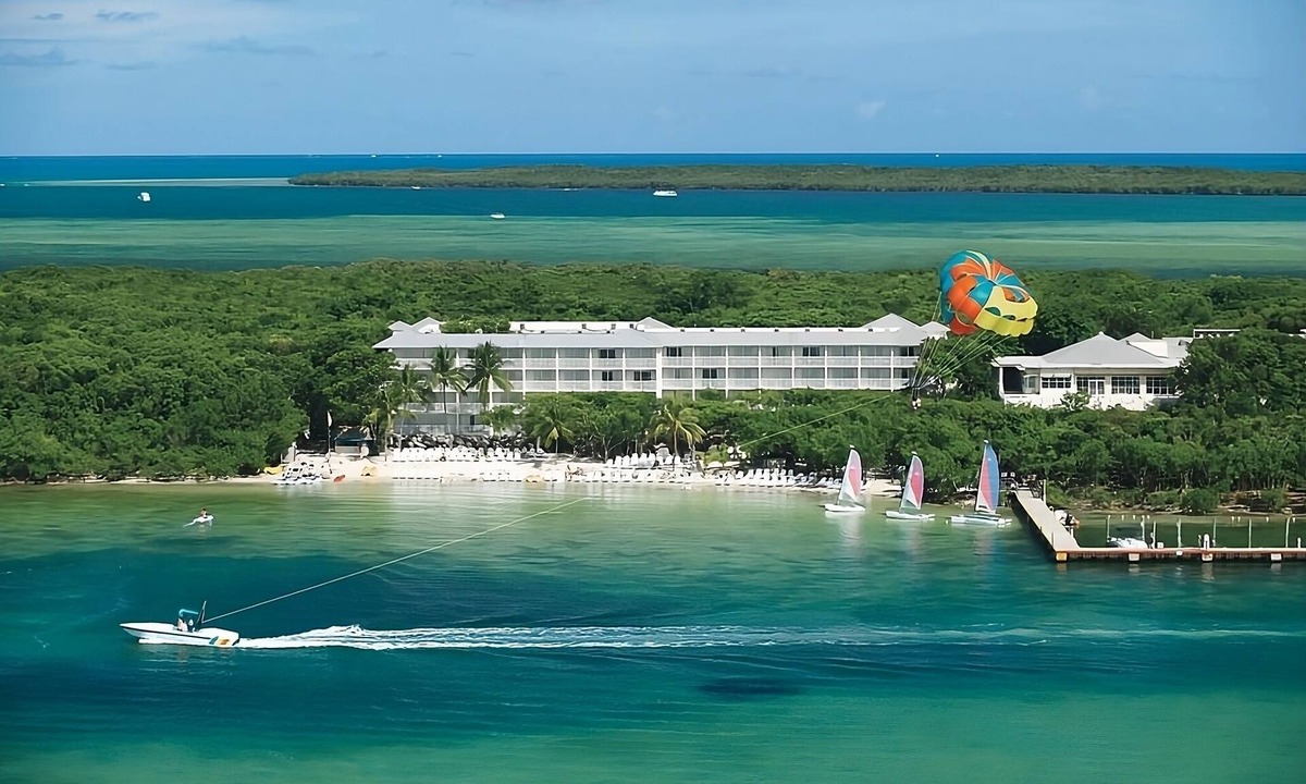 Rock Harbor Hotel | 3 Coconut Wing Waterfront Room with Two Queens