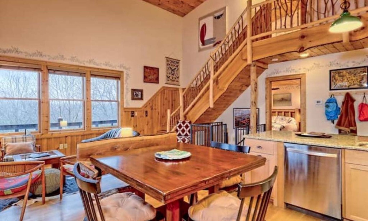 Highlands Cabin | 3 Suites with Game/Movie Room & Hot Tub