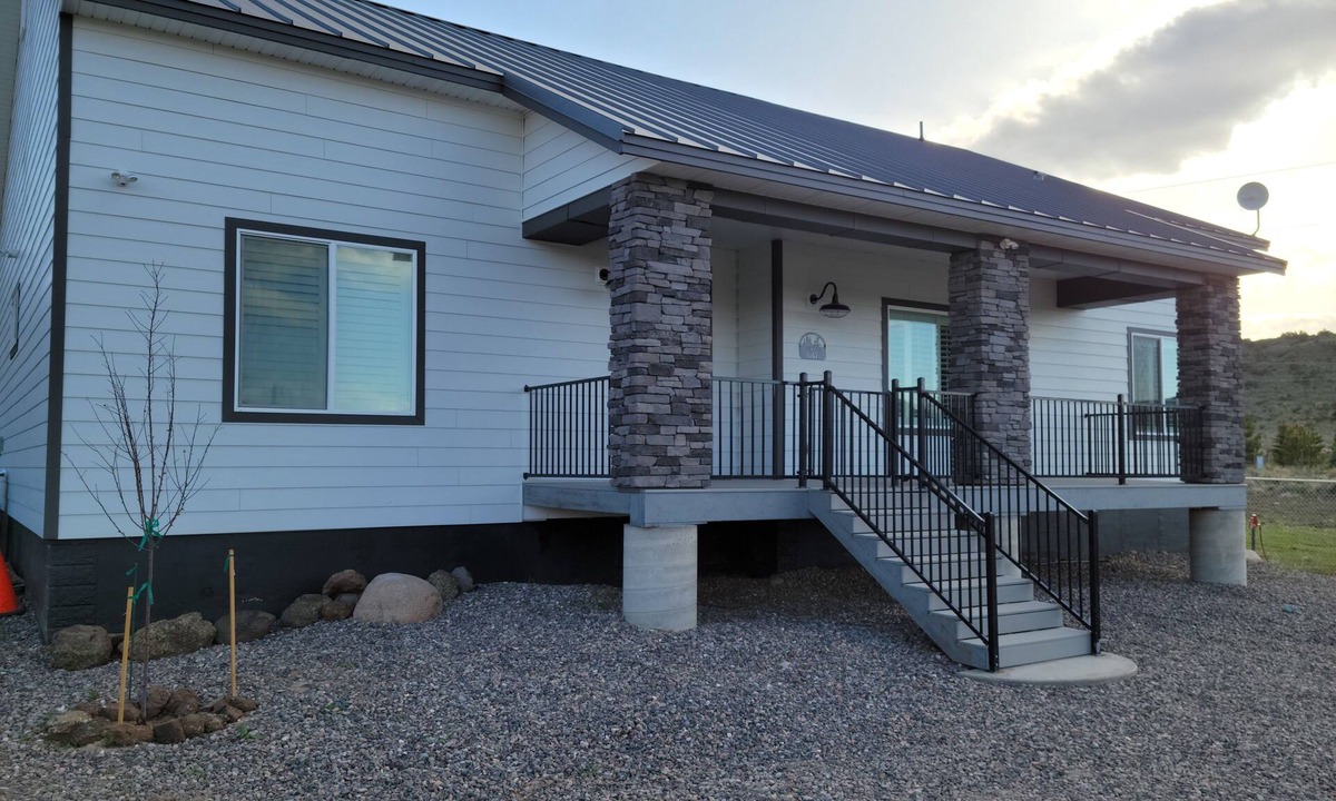 Pine Valley Cabin | 30+ day rental in Beautiful, Cottage in Pine Valley, Utah!