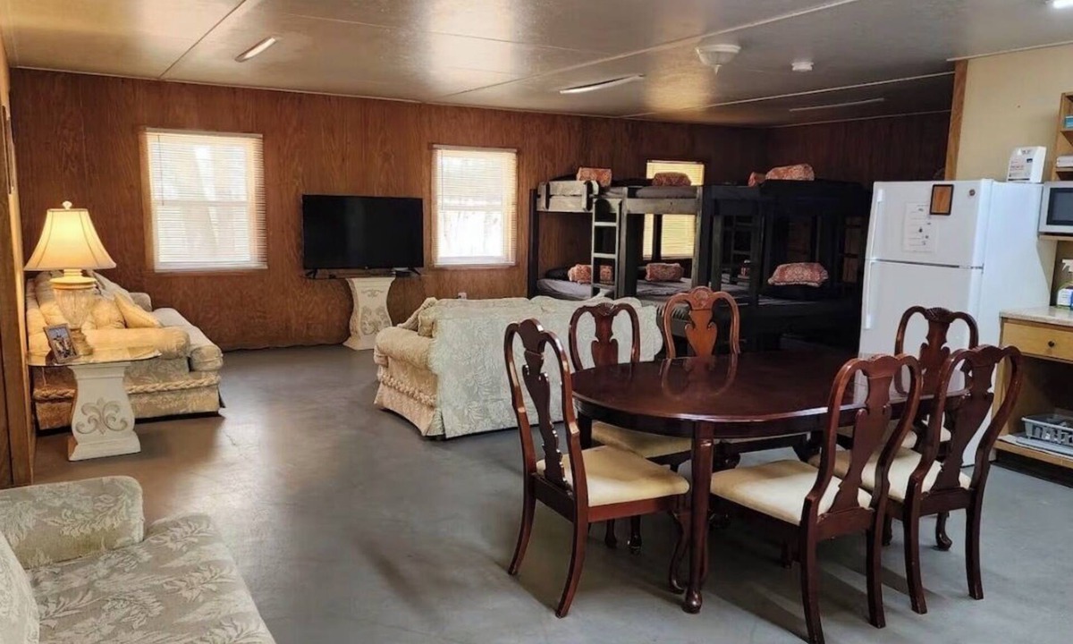 Mason Cabin | 4-bedroom lodge in lovely Mason