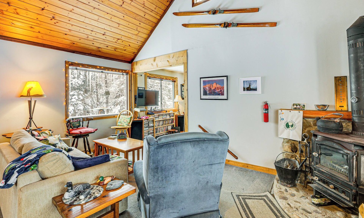 Iron River Cabin | 4 Mi to Ski Brule: Cozy Cabin w/Screened-In Porch