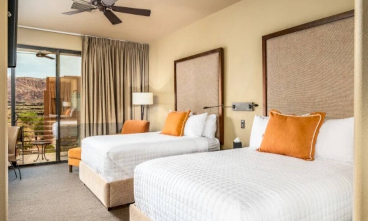 Ivins Villa | 4 Tranquil Desert Rooms Steps from Hiking & Exploration - Quick Escapes