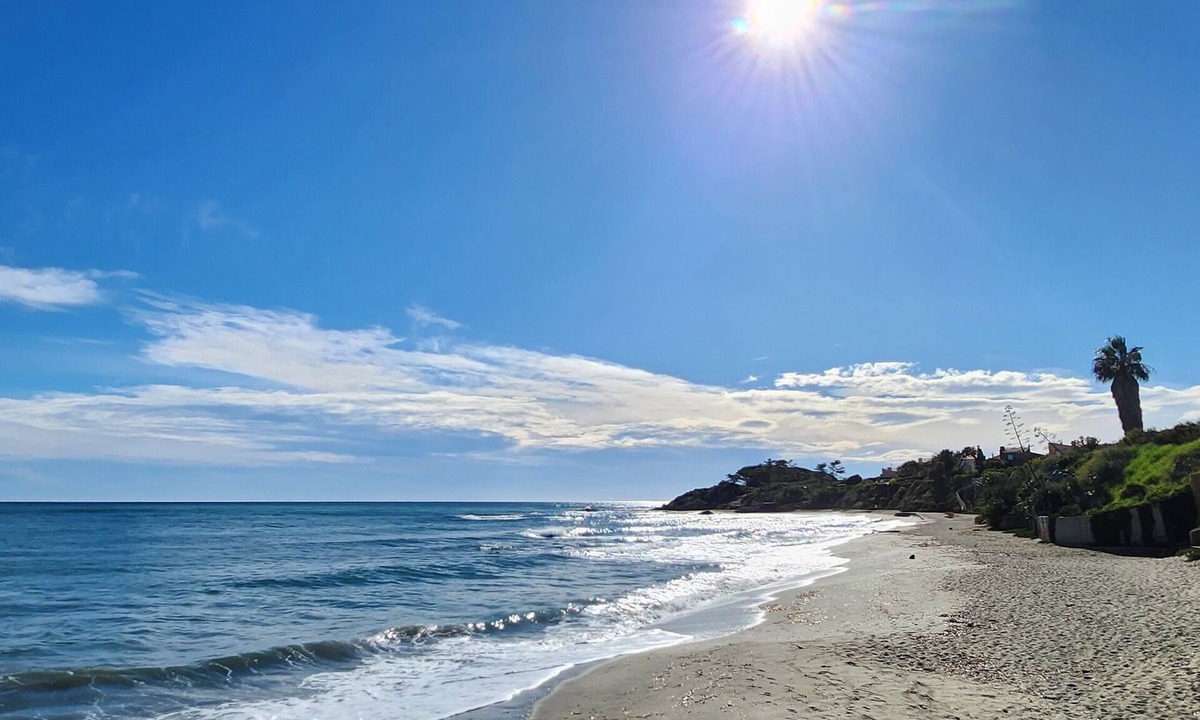 Bravone Apartment | 9 pers Beach 100m away Swimming pool-Parent's suite