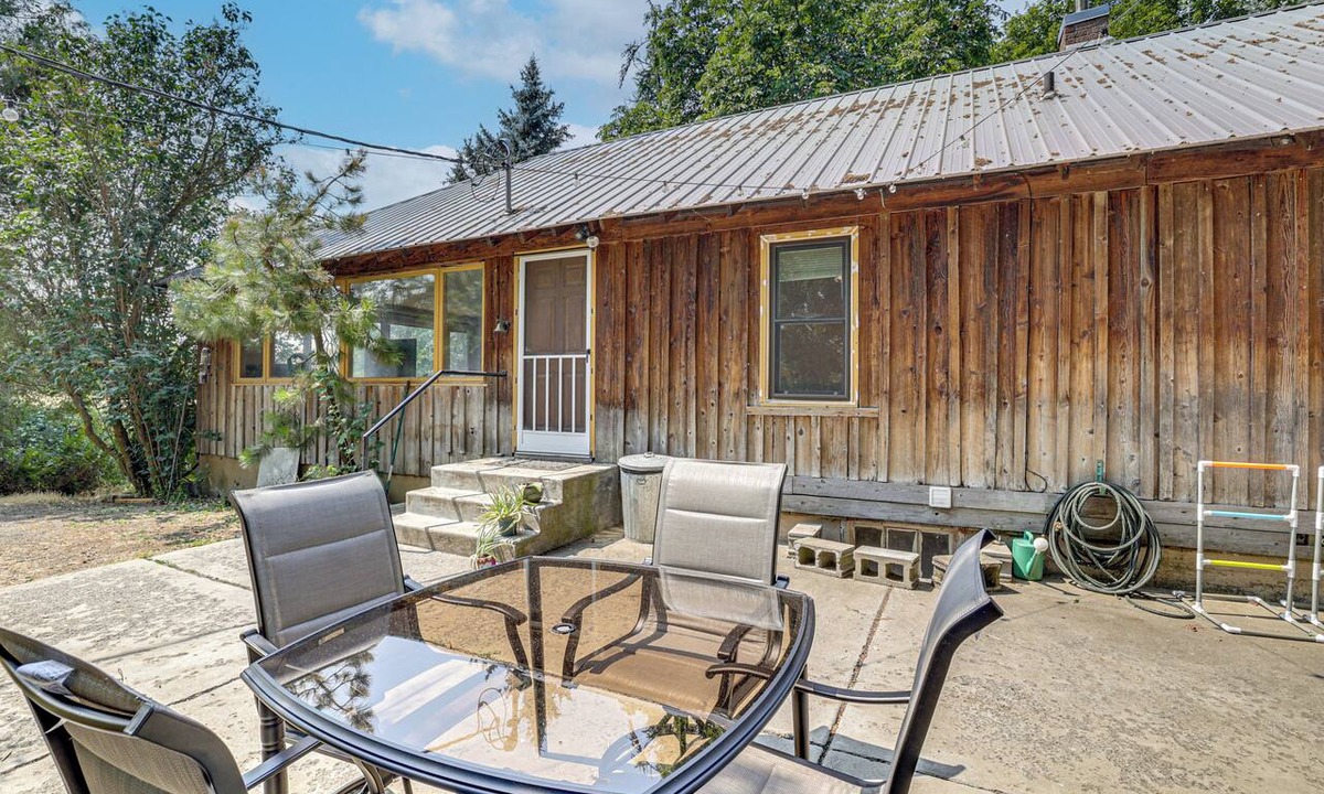 Steptoe House | 'A&E Covey Homestead' in Pullman, Near WSU & UI