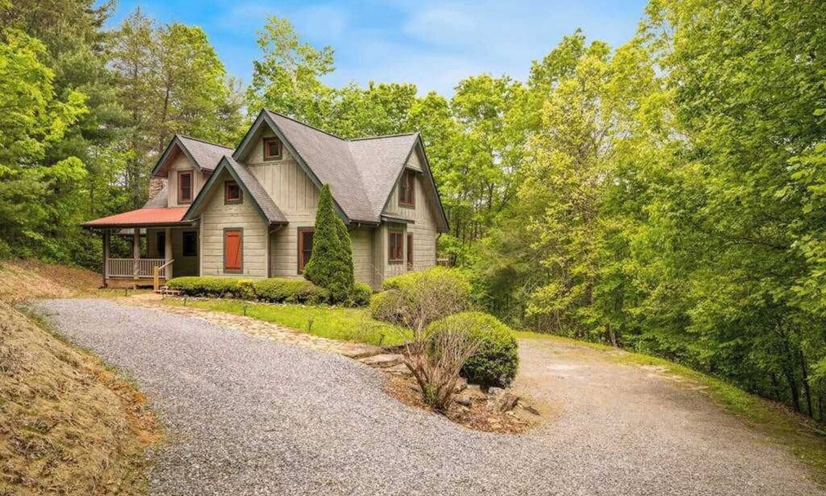 McCaysville Cabin | A Quiet Place Getaway