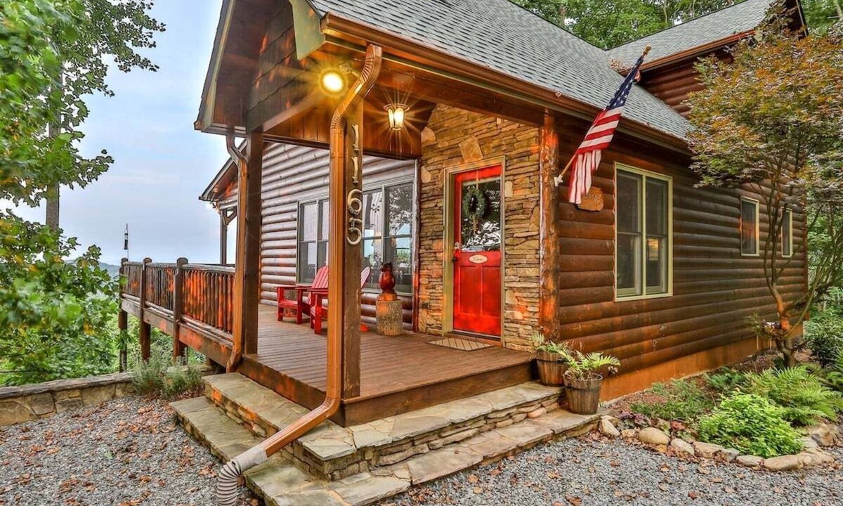 Foxfire Estates Cabin | Above & Beyond Lodge | Blue Ridge, Ga