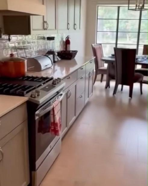 West Arlington House | Abundant Life