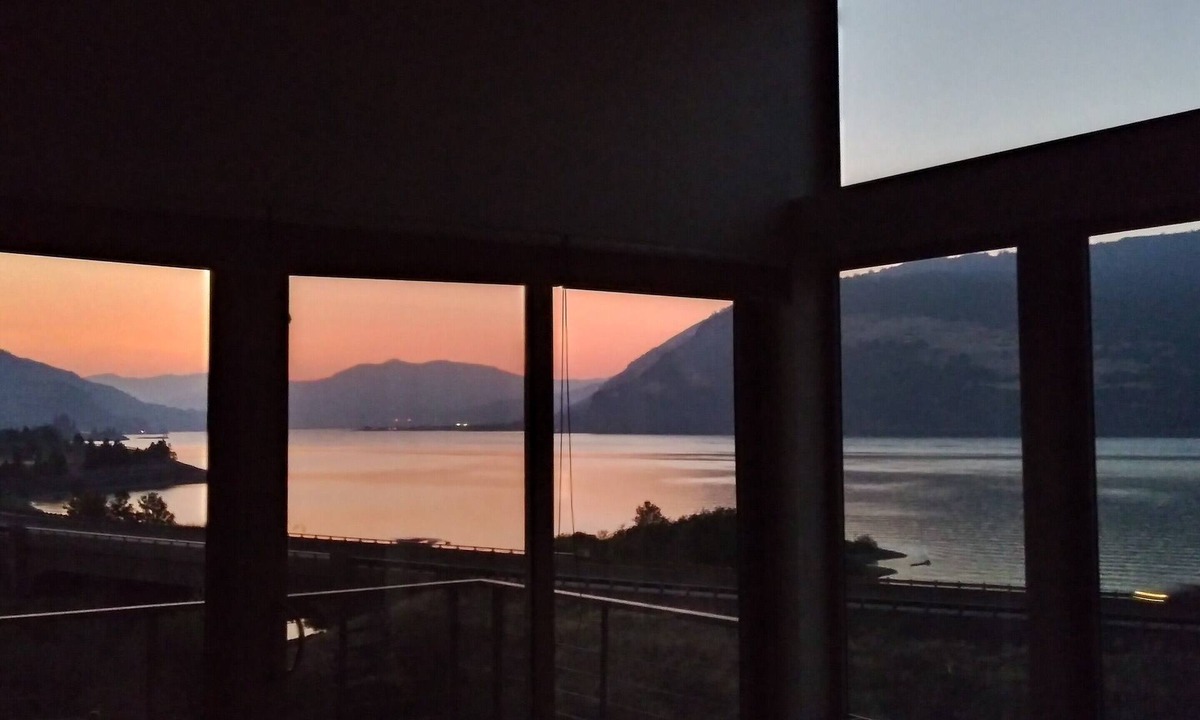 Mosier Condo | All About the View - Walk to River, Town, & Trails in Quaint Mosier