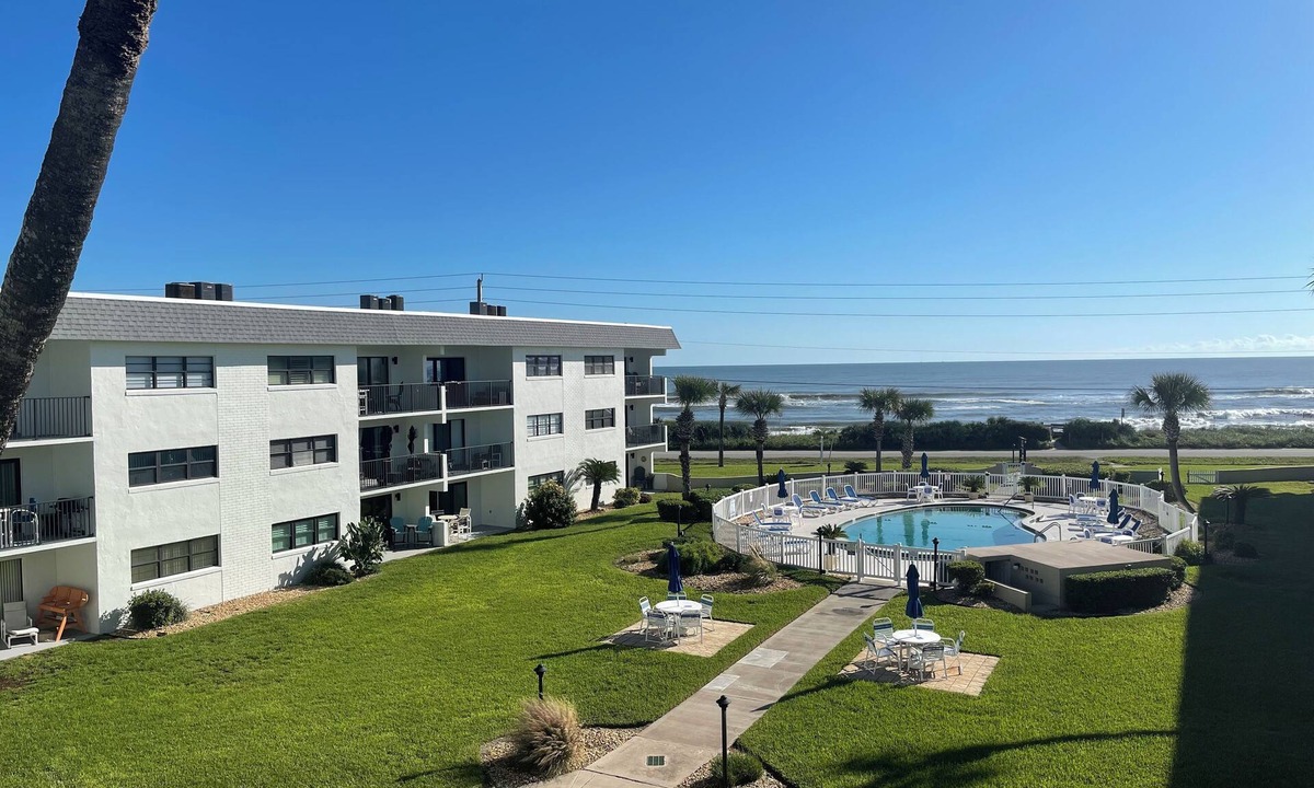 Breakers Condo | Amazing 2BR/2Bath Ormond Beach Condo with fabulous views!
