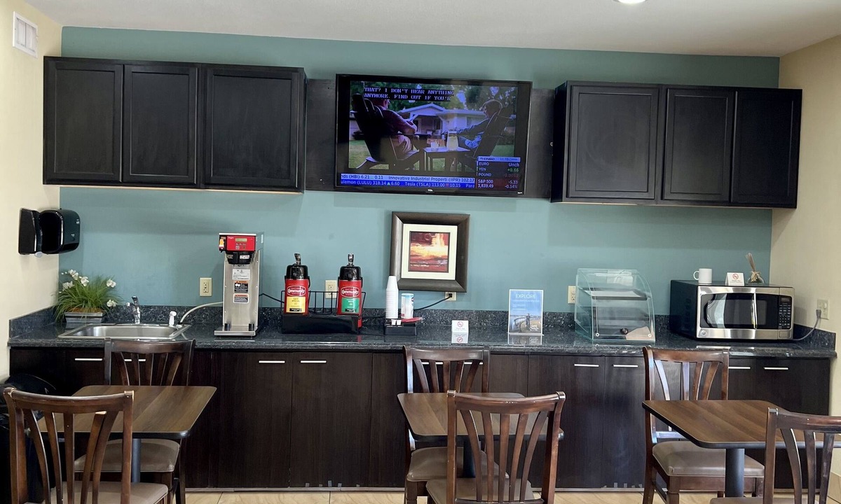 Sulphur Hotel | Americas Best Value Inn Sulphur