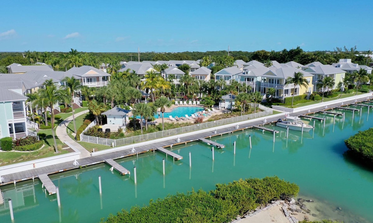 Islamorada House | Anglers Reef Islamorada Oceanfront 3BR Pool Front Home Private Beach & Boat Dock