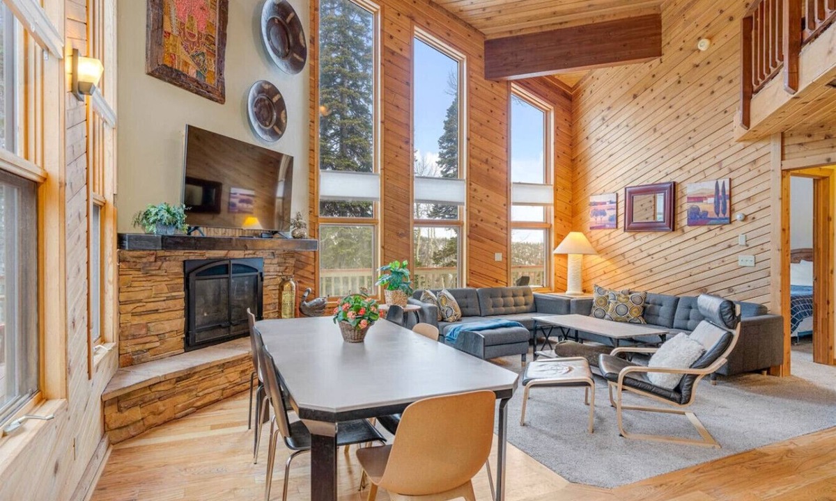 Steam Engine Meadows Cabin | Aoki Michi Retreat! Cabin in Brian Head!