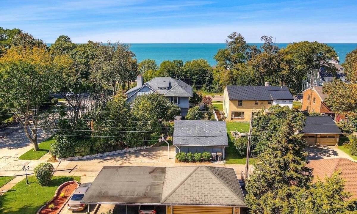 Saint Joseph Apartment | Apt2B/monthly: St. Joe NHBD walk to beach/downtown