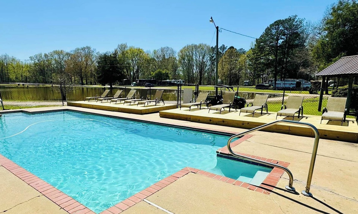 Edwards Cabin | Askew's Landing RV Campground