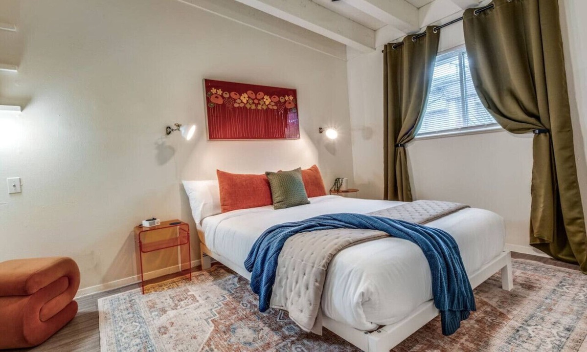 North University Apartment | Austin Central Modern Comfort | Pet-Friendly