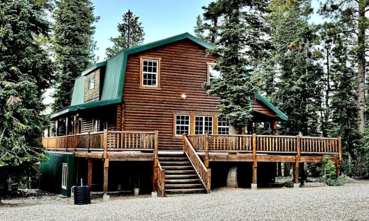 Duck Creek Village Cabin | Backwoods Bonanza BIG Cabin and Hot Tub!