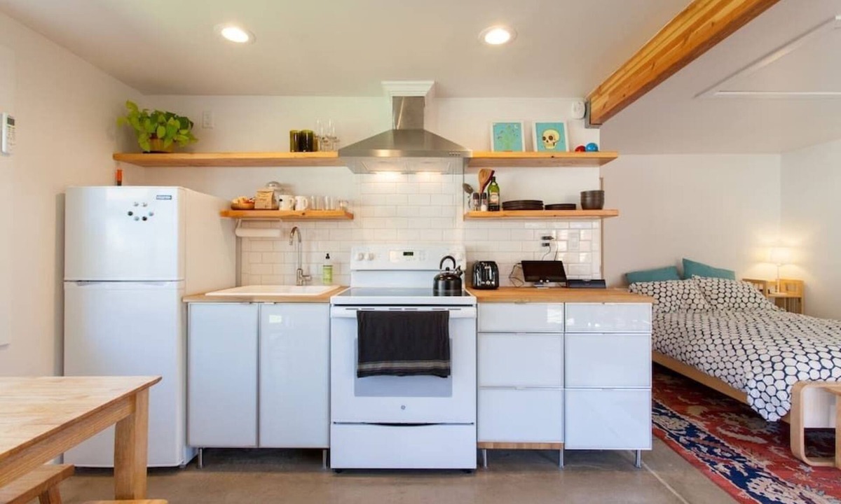 Alberta Arts District House | Backyard Cottage, Alberta Arts District