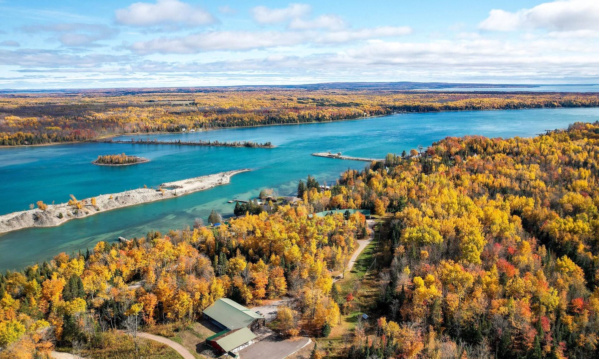 Barbeau Apartment | Barbeau Studio w/St Mary’s River Views!