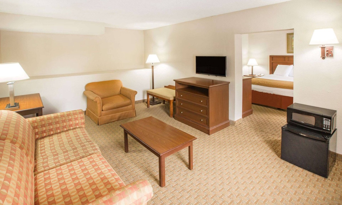 Mobile Hotel | Baymont by Wyndham Mobile/I-65