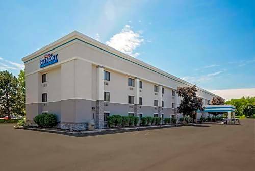 Romulus Hotel | Baymont by Wyndham Detroit Airport/Romulus