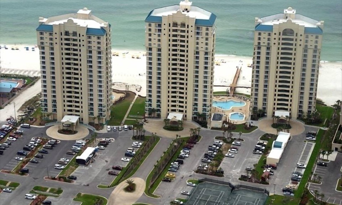 Ono Island Condo | Beach Colony Resort E-11A - Fabulous East in unit