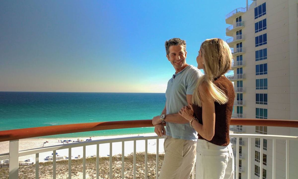 Sugar Beach Condo | Beach Colony West 6D 3BR/3BA Gulf Front w/Beach Chair Service