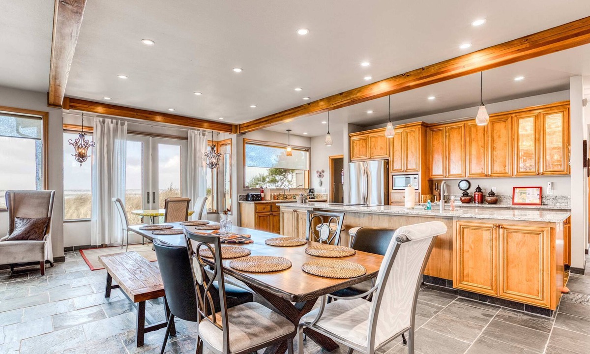 Tierra Del Mar House | Beachfront home with amazing ocean views entertainment space and balcony