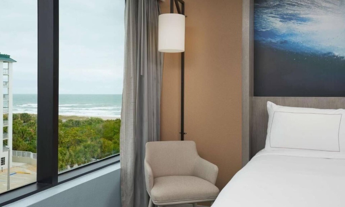 Cocoa Beach Hotel | Beachside Elegance in Cocoa Beach | Pool | Water Sports Activities Onsite