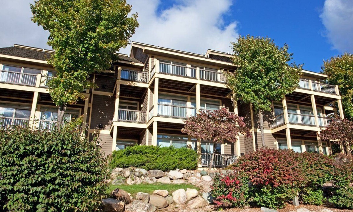 Bellaire Apartment | Beautiful 2 bedroom unit at resort, sleeps 6