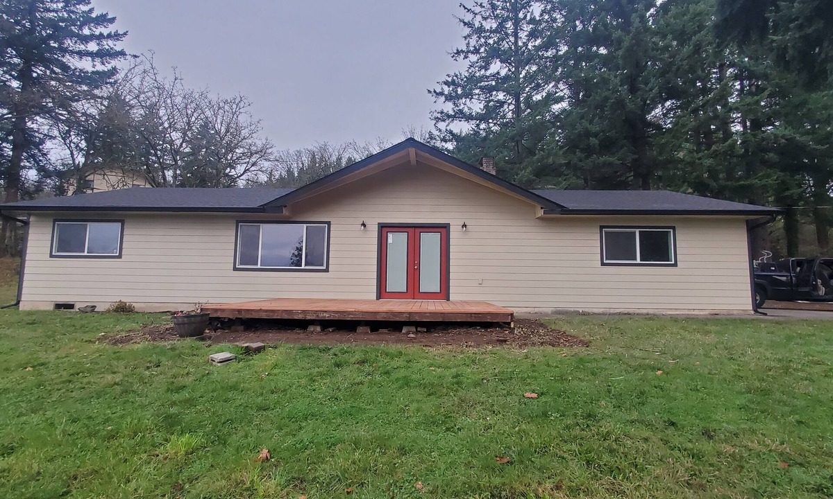 Washougal House | Beautiful 4-bedroom house with great view of Columbia, perfect for your getaway.