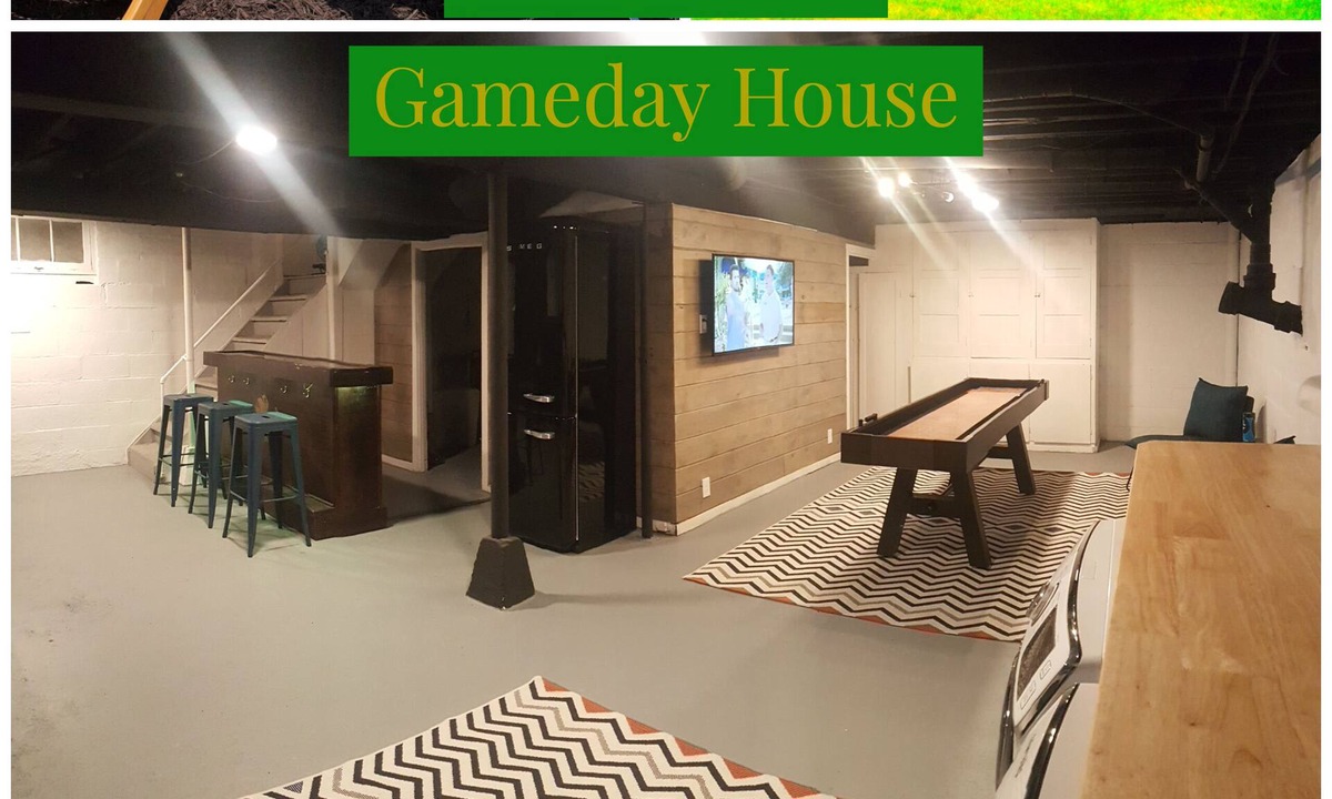 Northeast South Bend House | Beautiful home, Perfectly located, Close to campus, Designed for GameDay Weekend