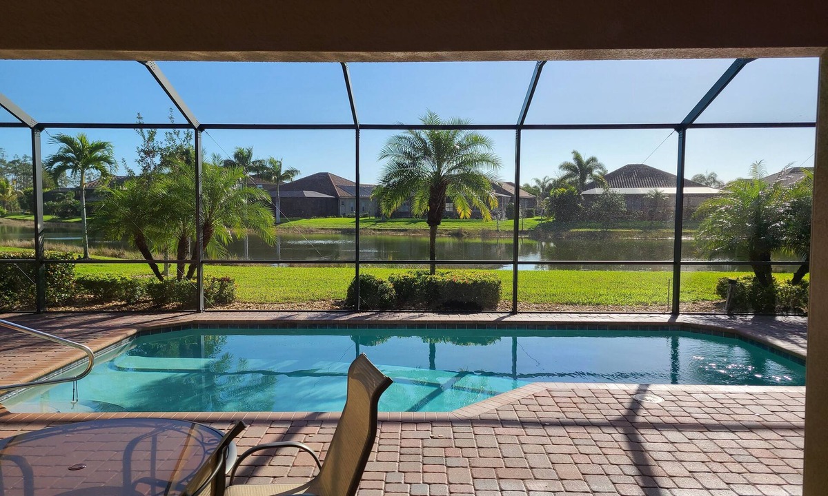 Estero House | Bella Terra 4 Bdrm Estate Pool Home with Lake View