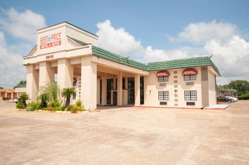 Orange Hotel | Best Price Motel & Suites