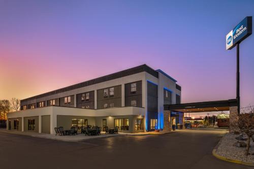 Richmond Hotel | Best Western Plus Richmond Indiana I-70