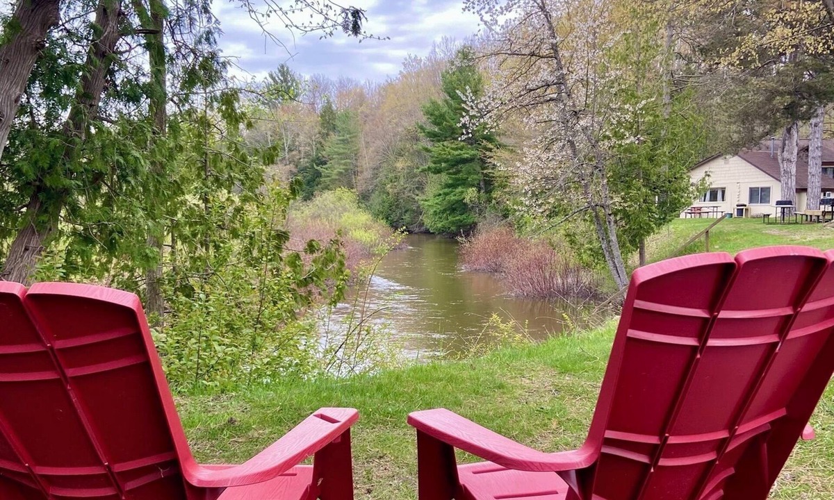 Benzonia Cabin | Betsie Riverside Resort