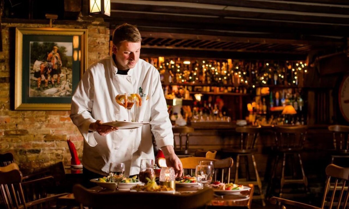 Cazenovia Hotel | Brae Loch Inn