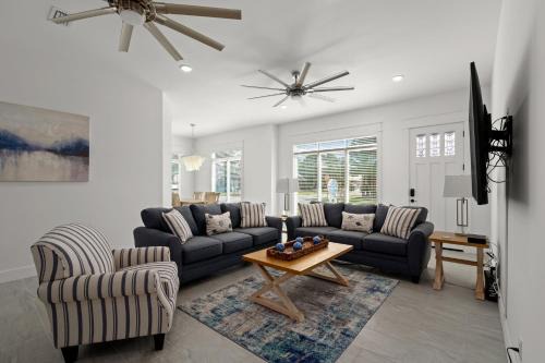 Laguna Beach Estates House | Brand NEW Expansive Coastal Home w/Custom Furnishings Sleeps 15