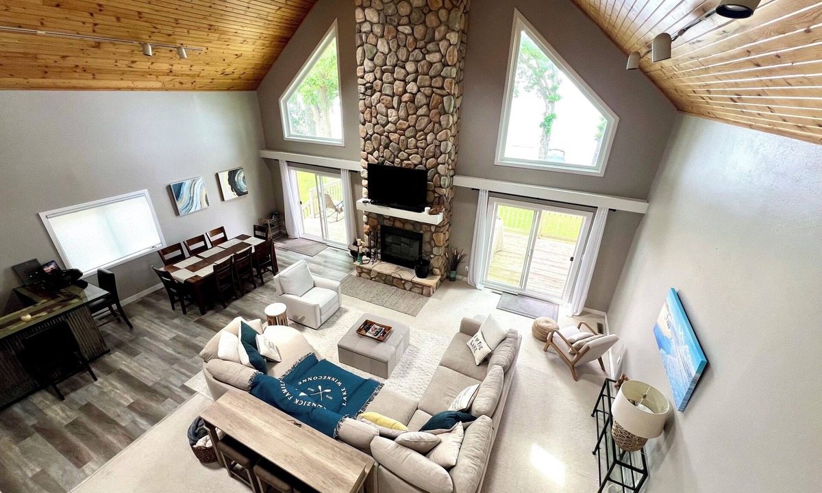 Winneconne House | Breathtaking sunsets over the lake.