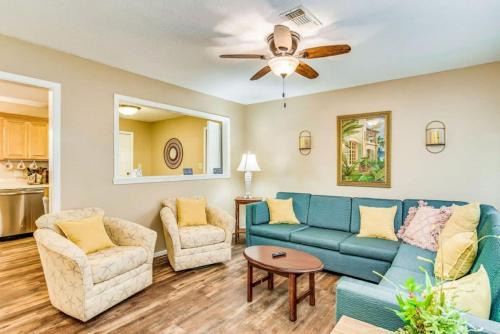 Pensacola Heights House | Brilliant in Bellview- Mins to NAS to Pensacola, Beach, Shopping!