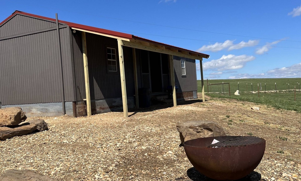 Harrison Cabin | Buckridge Cabins, located near the Buffalo National River in Compton Arkansas.