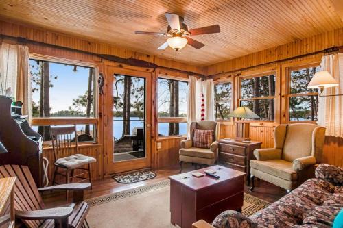 Three Lakes House | Bucky's PineIsle Retreat