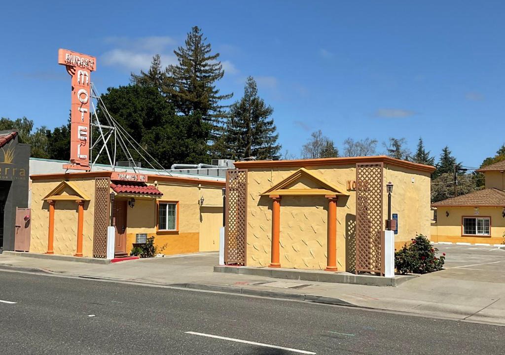 Old Mountain View Hotel | Budget Motel